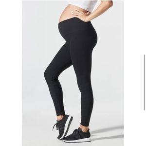 Blanqi Sport Support Hipster Contour Leggings in black size small